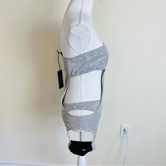 NWT Dolls Kill Reflective Strappy Cutout Garter Bodysuit With Panty Rave Set - Picture 8 of 13